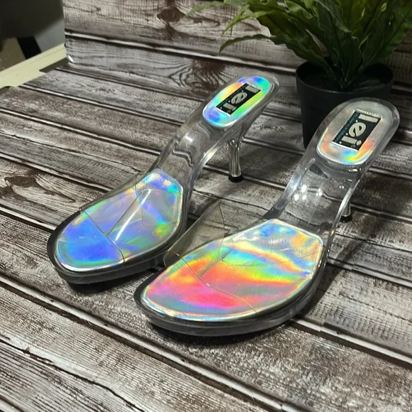 LEI Women's Clear and Silver 2 inch  Heels Size 8.5 - Picture 4 of 12